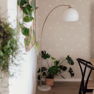 Smart arc lamp brass with white shade incl. Wifi A60 - Arc Basic
